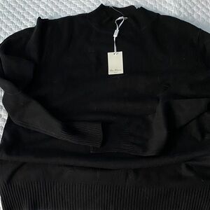 Mock Turtleneck Sweater in Black